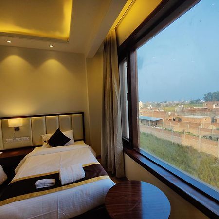 Mds Royal Resort Tulsipur Bagian luar foto