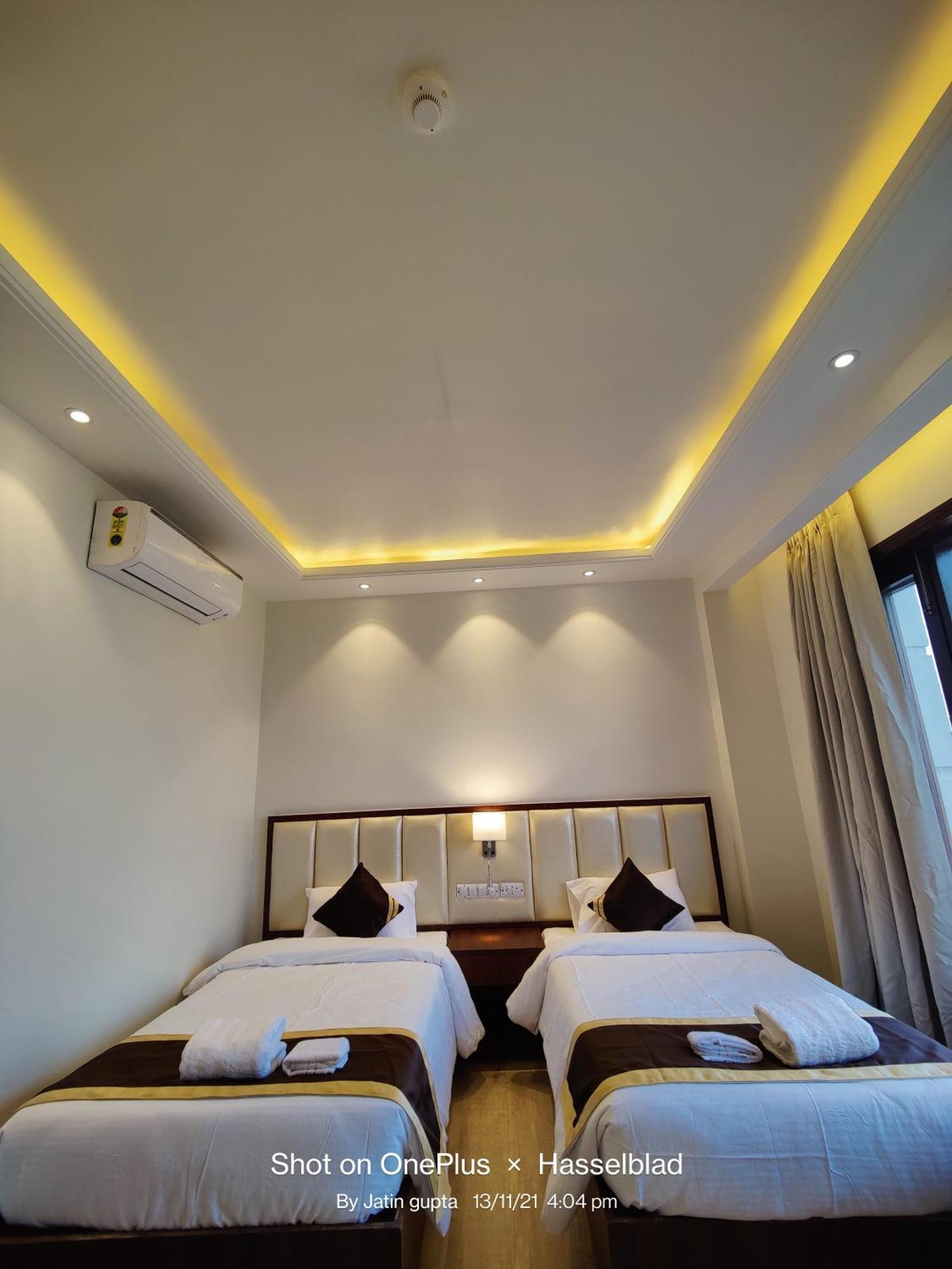 Mds Royal Resort Tulsipur Bagian luar foto